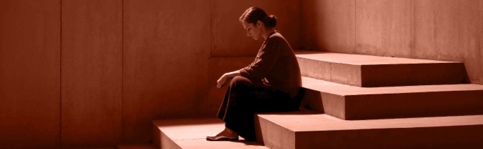 Imagem representando isolamento e queda de energia, comuns em depressão